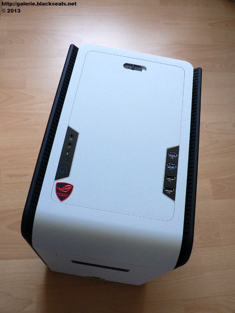 Mehr über den Artikel erfahren Aerocool DS Cube mit Intel Core i5 4570K
