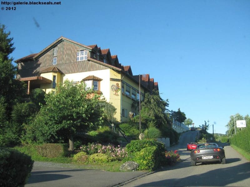 Mehr über den Artikel erfahren Schwarzwald Tour: Hotel Wo der Hahn kräht