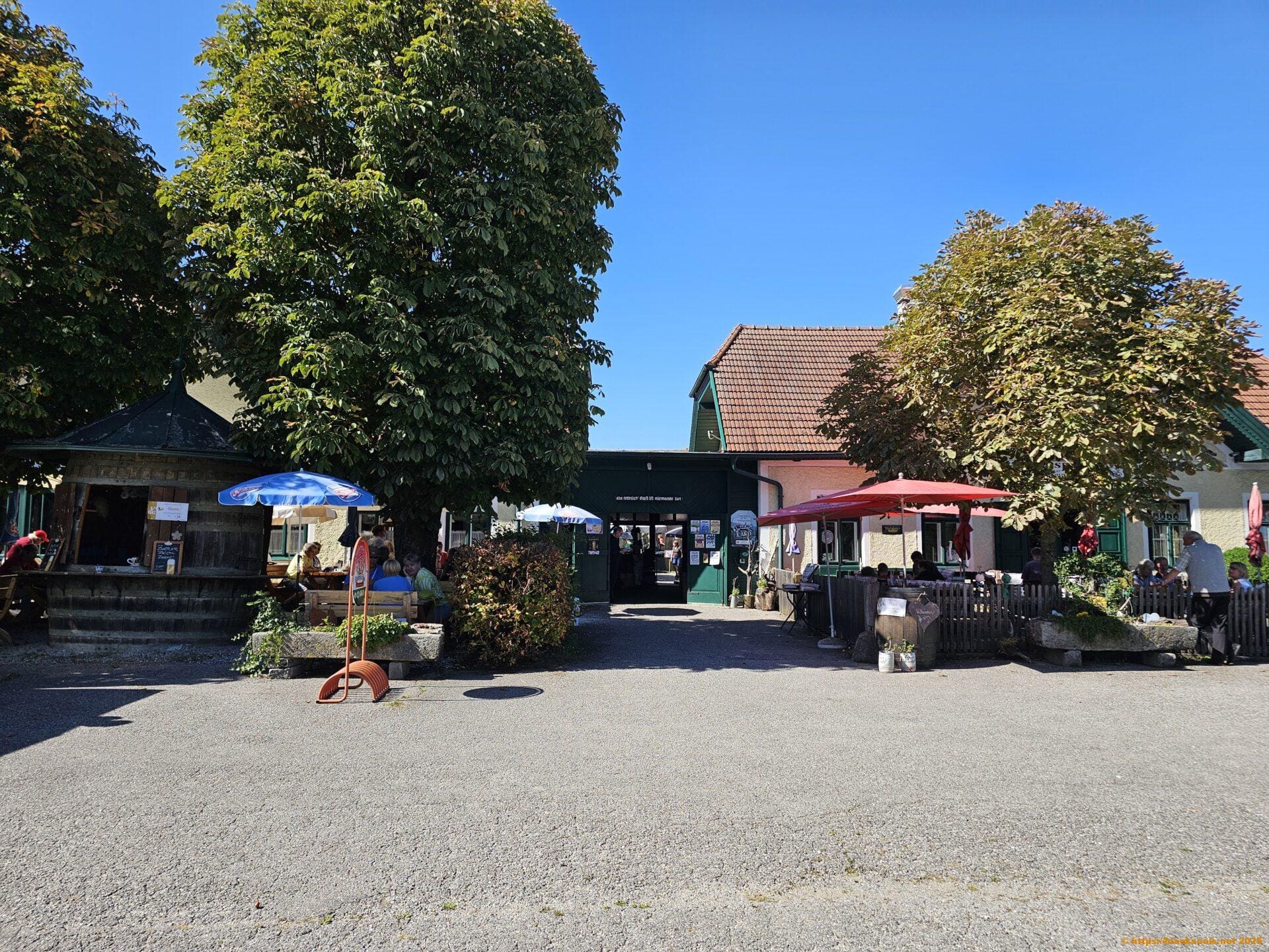 Rundgang beim Wirthaus zur Minidampfbahn wirthaus zur minidampfbahn rundgang-1