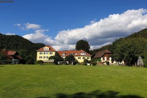 Dienstl Gut, Launsdorf